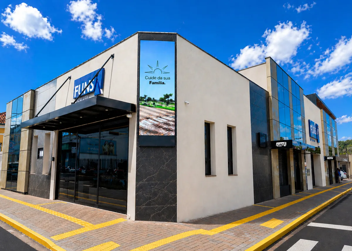 Fachada moderna do Grupo FUNSA